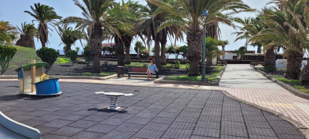 Casahost Bastian Boutique I Seaview Costa Teguise Exterior foto